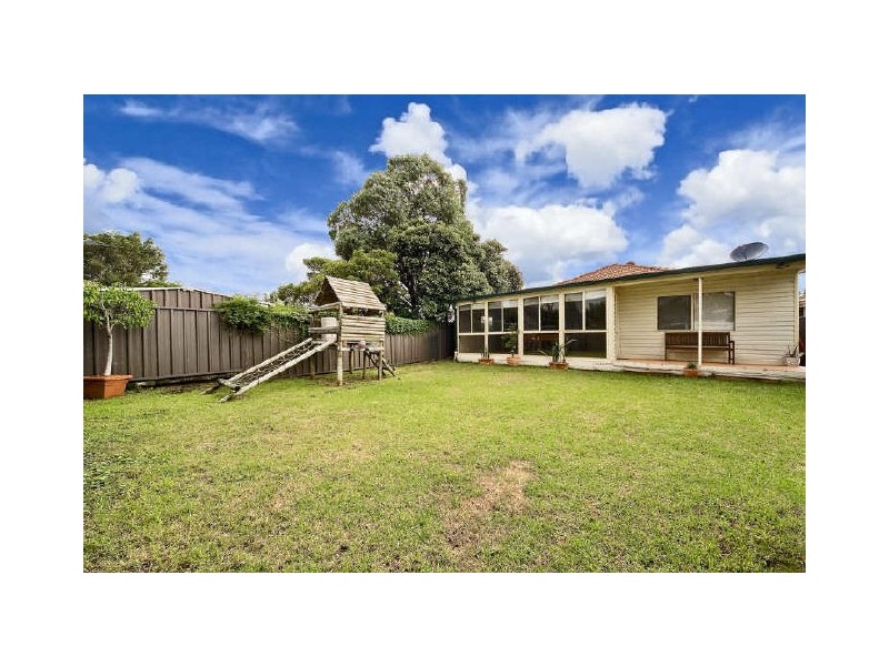 84 Walsh Ave, Croydon Park NSW 2133