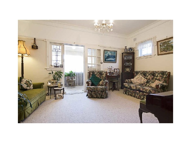 7 Lindsay Ave, Summer Hill NSW 2130