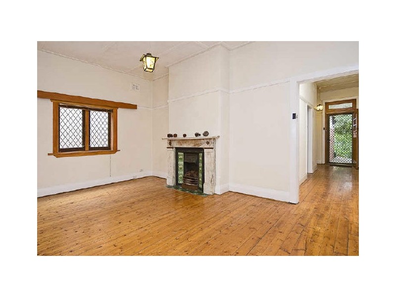 10 Broughton Street, Ashfield NSW 2131