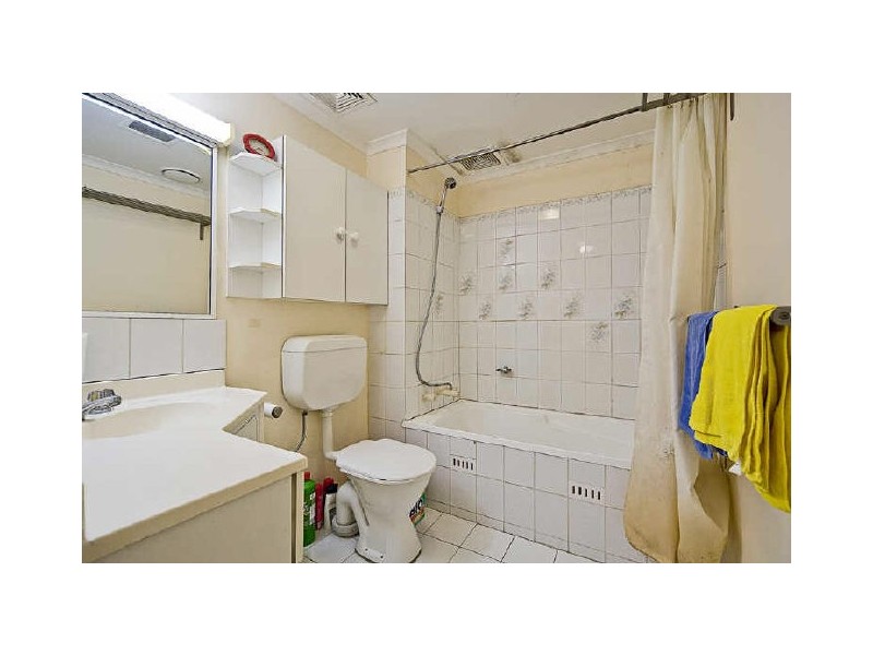 11/121 Canterbury Rd (enter Jeffrey St), Canterbury NSW 2193