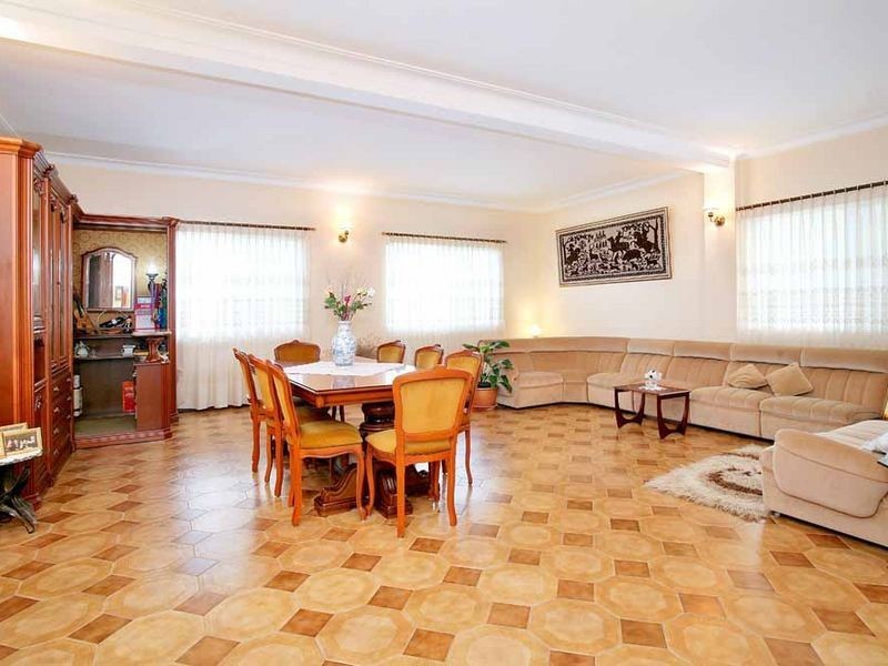 2 Collingwood Avenue, Concord NSW 2137