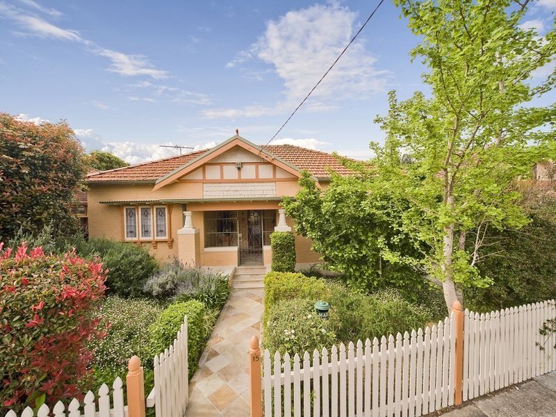 15 Knocklayde Street, Ashfield NSW 2131