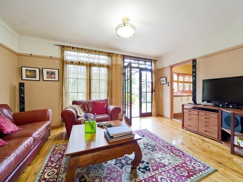 15 Knocklayde Street, Ashfield NSW 2131