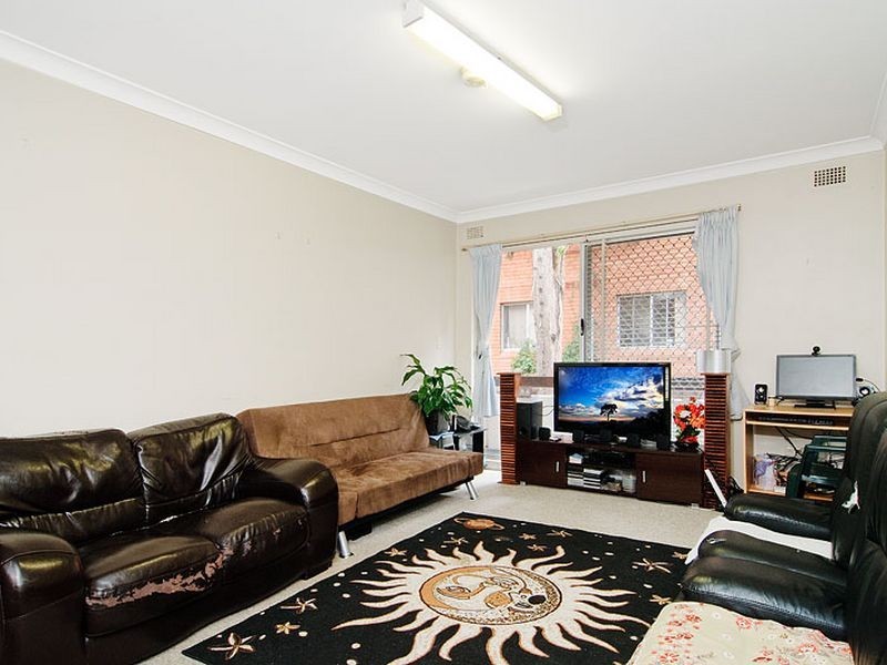 2/25 Palace Street, Ashfield NSW 2131
