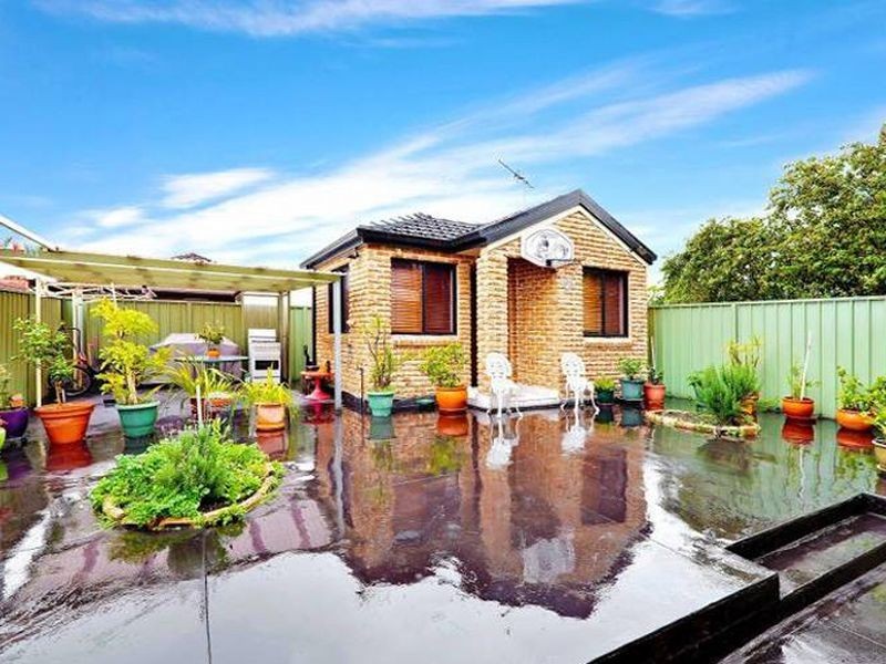 52 Fletcher Street, Campsie NSW 2194