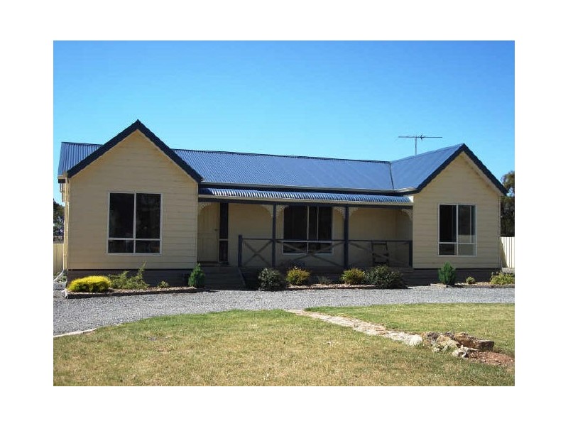 18 Curramulka Road, Minlaton SA 5575
