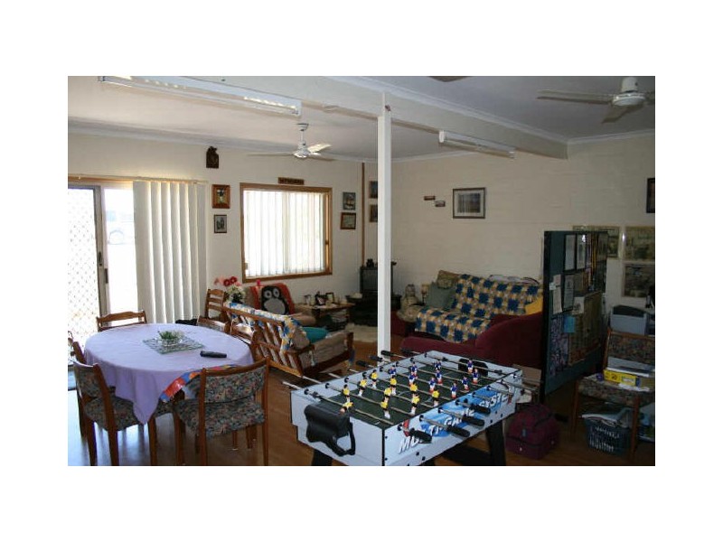 27 Seaview Road, Corny Point SA 5575