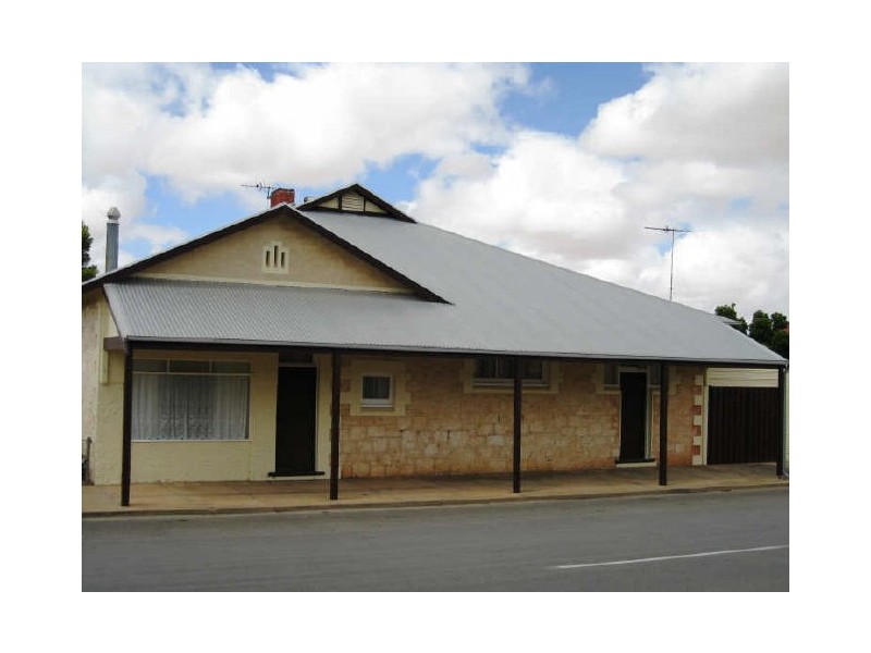 17 Main Street, Curramulka SA 5580