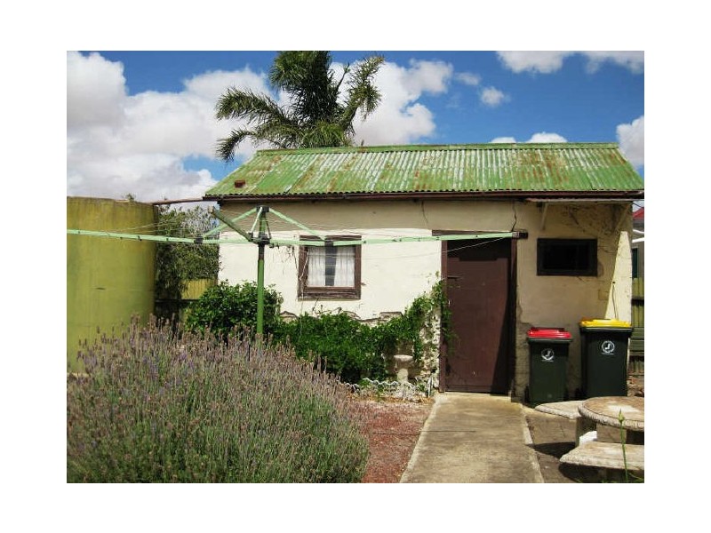 17 Main Street, Curramulka SA 5580