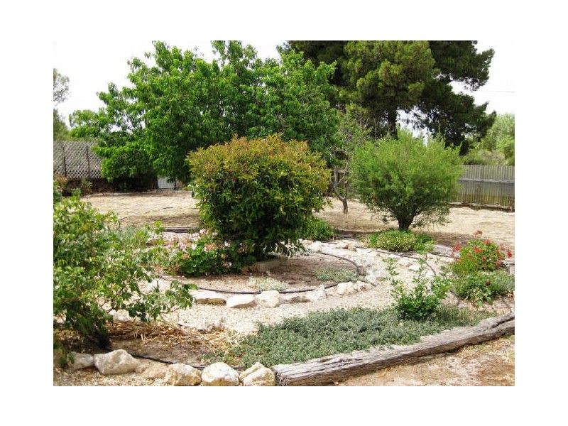 17 Main Street, Curramulka SA 5580