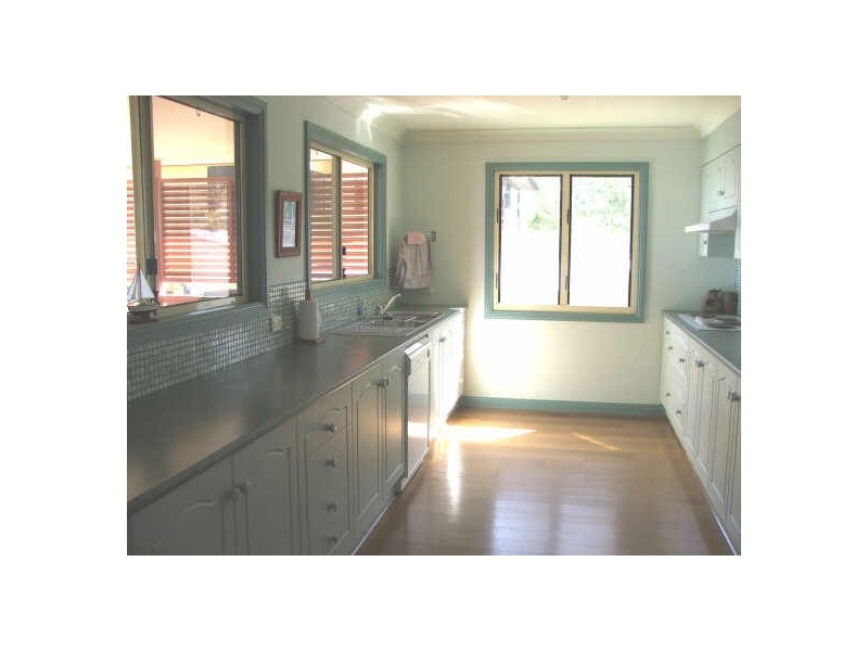 47 Coondooroopa Drive, Macleay Island QLD 4184