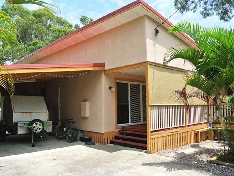 10 Dalpura Street, Macleay Island QLD 4184