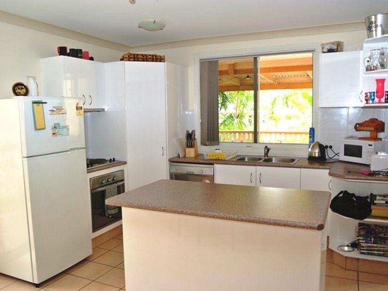 10 Dalpura Street, Macleay Island QLD 4184