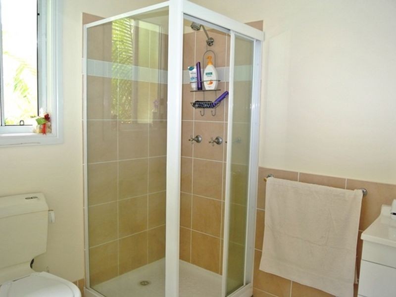 10 Dalpura Street, Macleay Island QLD 4184