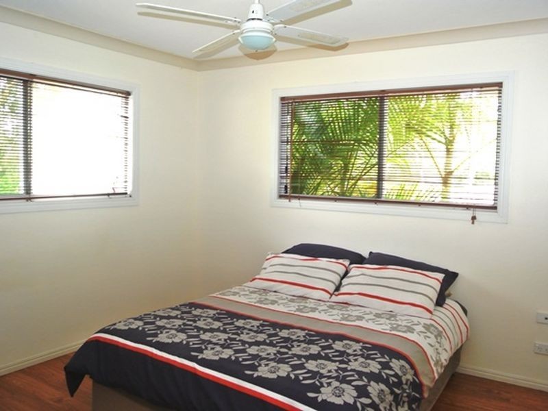 10 Dalpura Street, Macleay Island QLD 4184