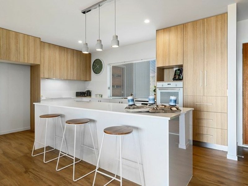 40 Blue Waters Crescent, Macleay Island QLD 4184