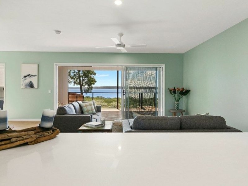 40 Blue Waters Crescent, Macleay Island QLD 4184