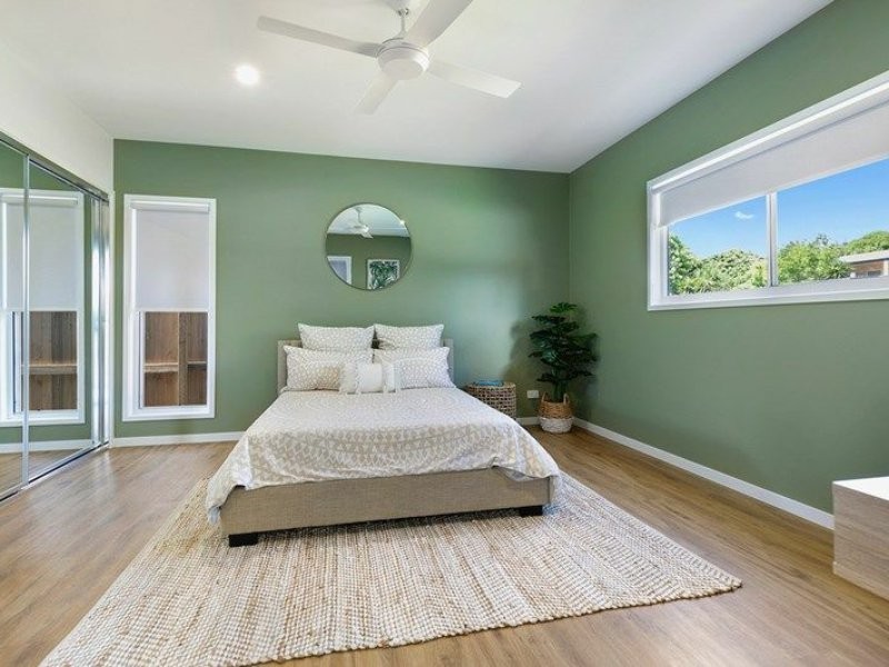 40 Blue Waters Crescent, Macleay Island QLD 4184