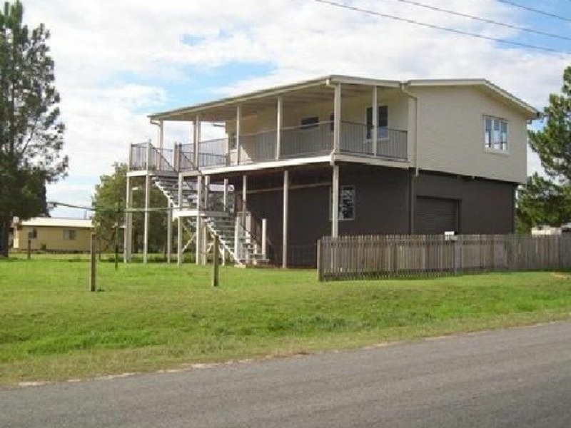 1 Squire Street, Macleay Island QLD 4184