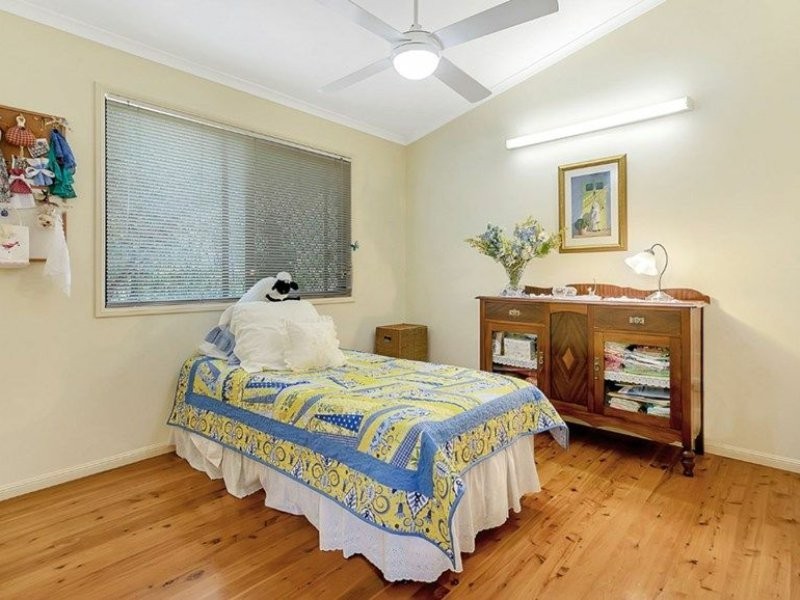 7-8 Boat Harbour Avenue, Macleay Island QLD 4184