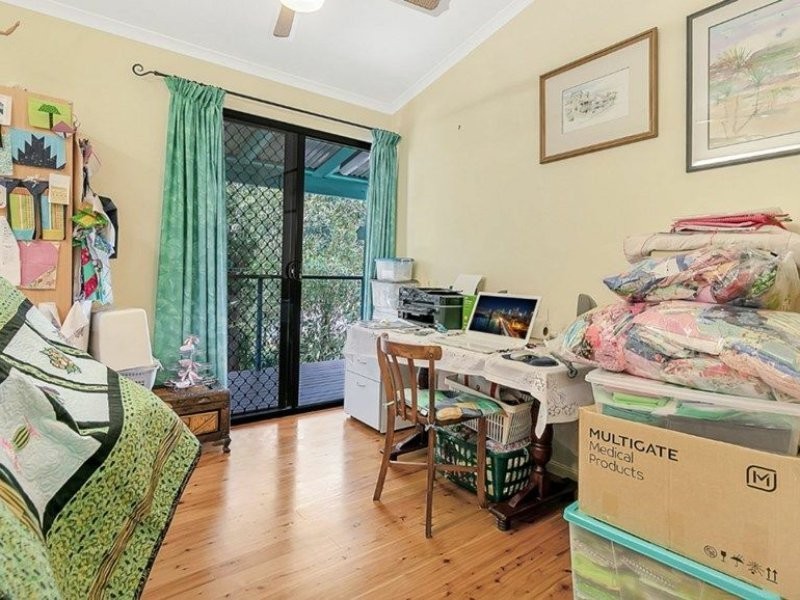 7-8 Boat Harbour Avenue, Macleay Island QLD 4184