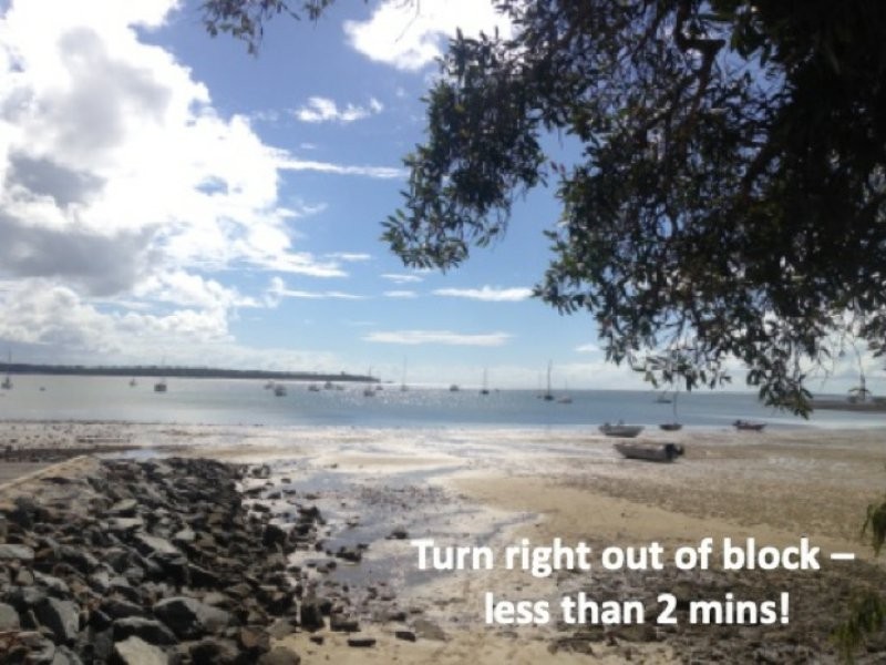 11 Oomool Street, Macleay Island QLD 4184