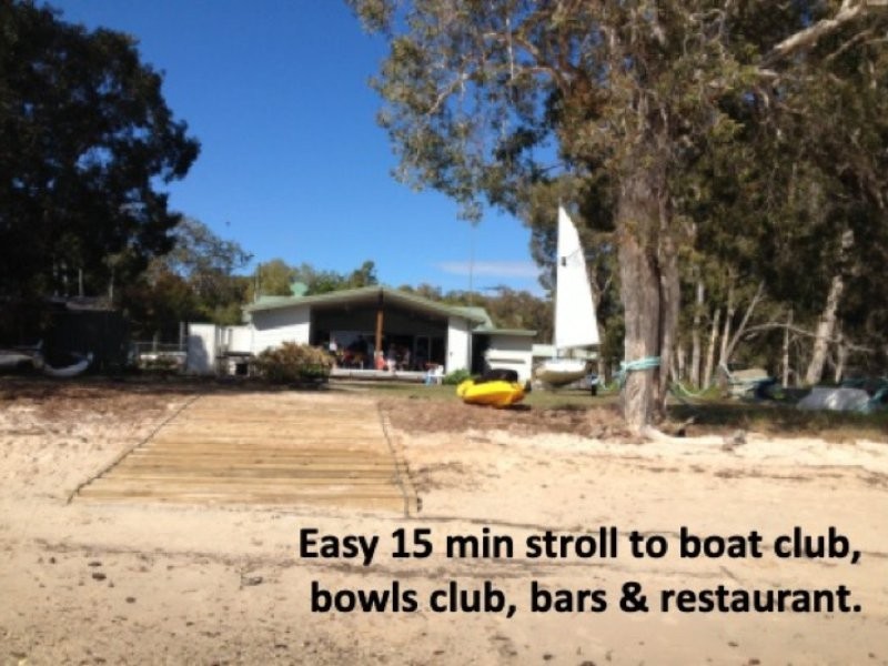 11 Oomool Street, Macleay Island QLD 4184