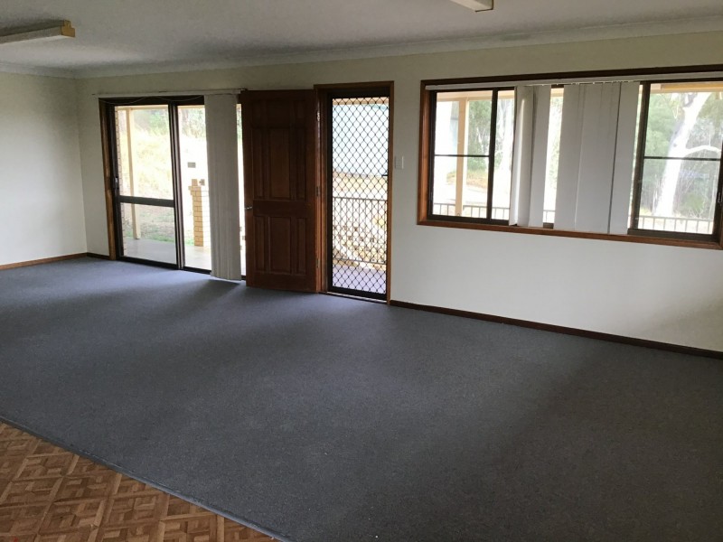 45 Giles Road, Redland Bay QLD 4165