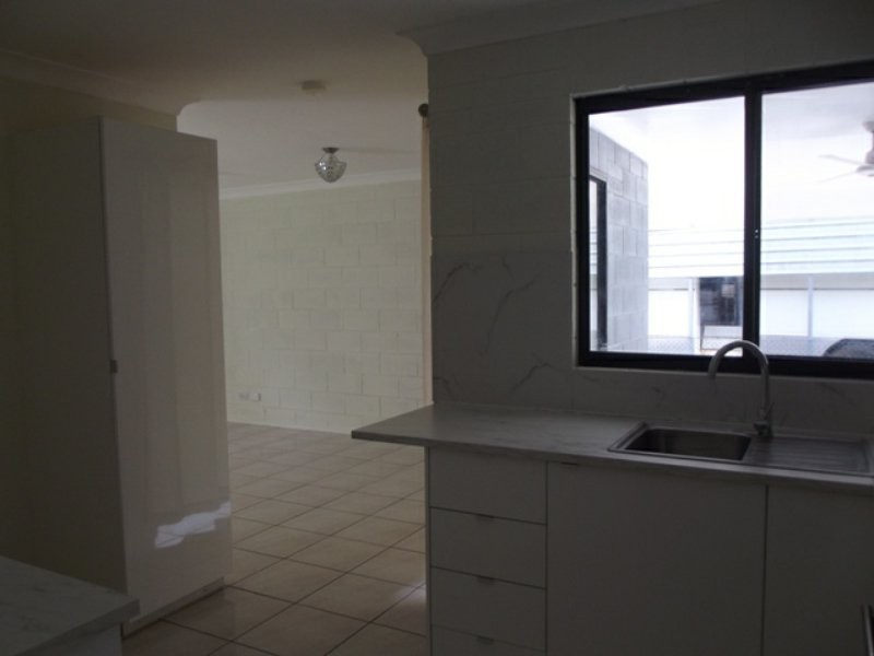 4 Citron Street, Macleay Island QLD 4184