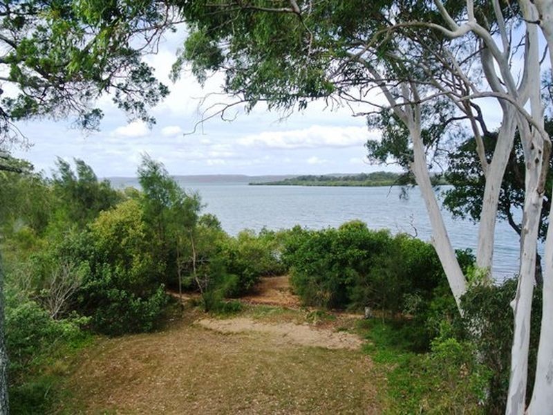 35 Jan Street, Macleay Island QLD 4184