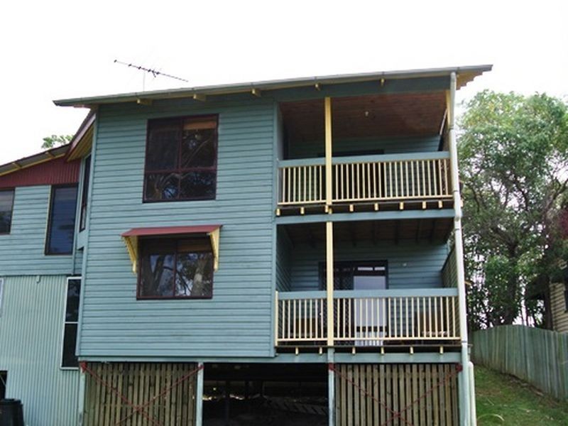 35 Jan Street, Macleay Island QLD 4184