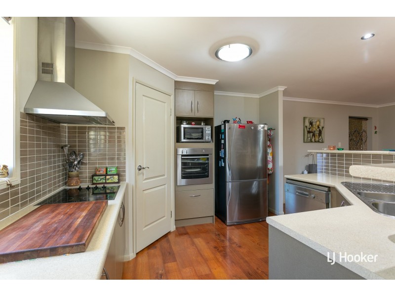 83 Habitat Drive, Redland Bay QLD 4165