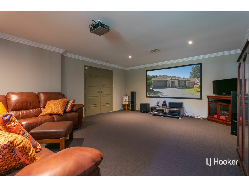 83 Habitat Drive, Redland Bay QLD 4165