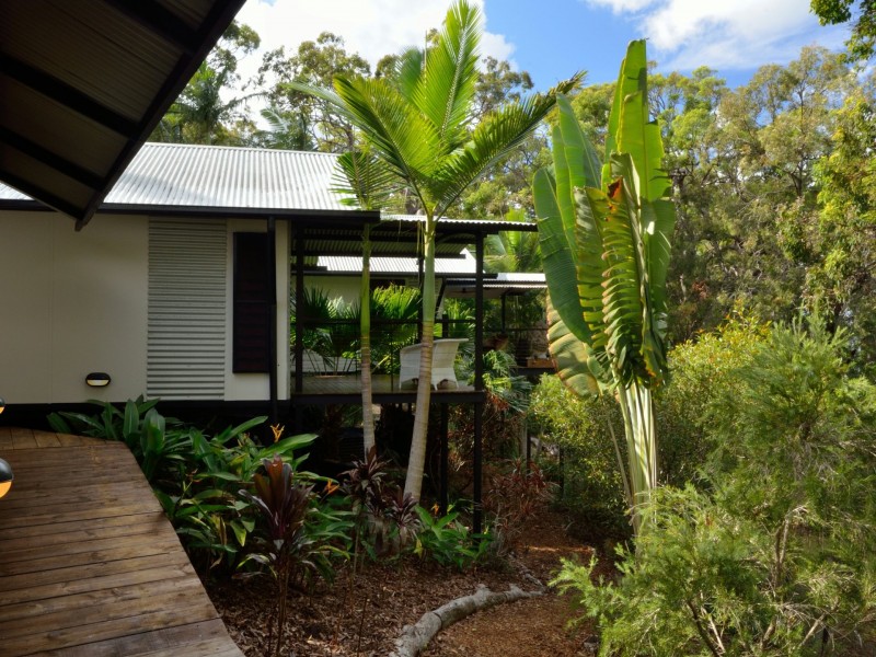 72 Beelong Street, Macleay Island QLD 4184