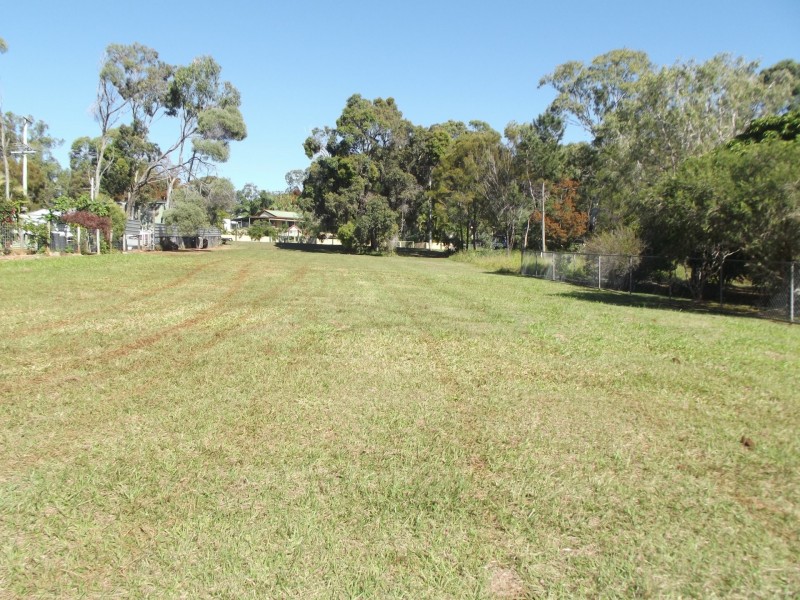 12 Granadilla Street, Macleay Island QLD 4184