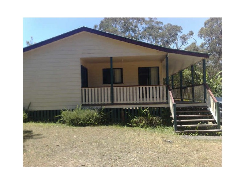 17 Baracoota Street, Macleay Island QLD 4184