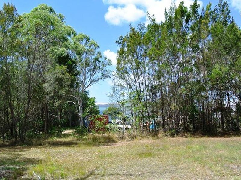 32 Cathy Street, Macleay Island QLD 4184