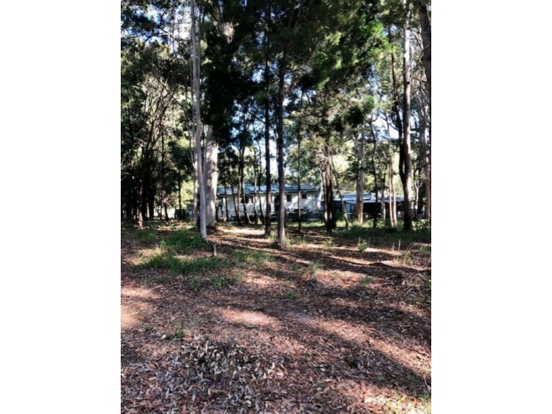 6 Baracoota Street, Macleay Island QLD 4184