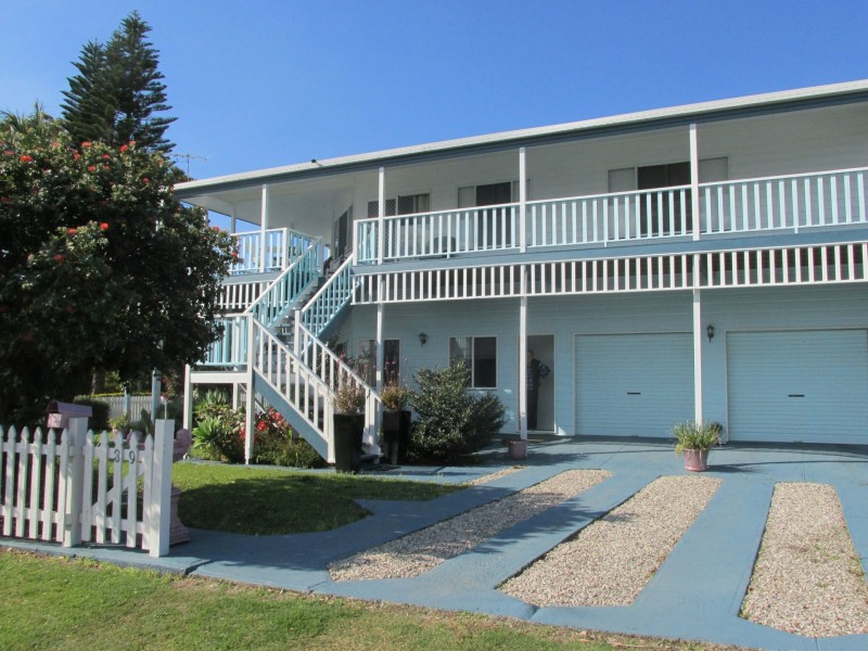 39 Tingara Street, Macleay Island QLD 4184