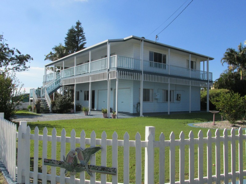 39 Tingara Street, Macleay Island QLD 4184