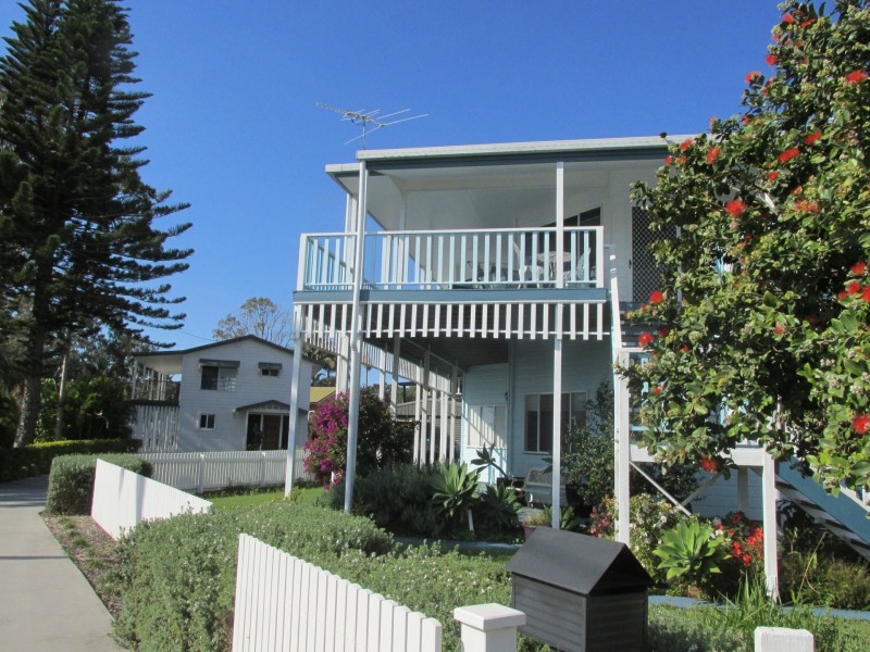 39 Tingara Street, Macleay Island QLD 4184