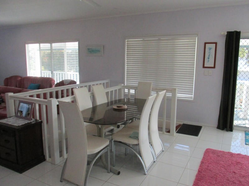 39 Tingara Street, Macleay Island QLD 4184