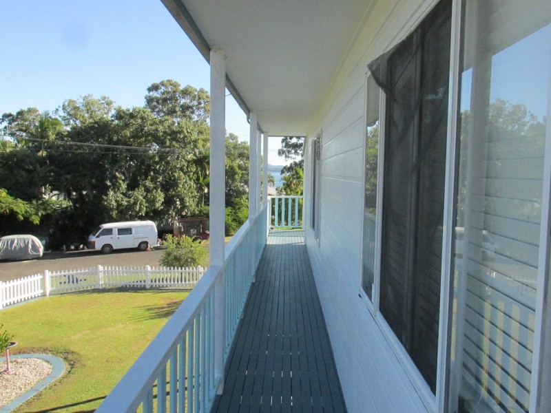 39 Tingara Street, Macleay Island QLD 4184