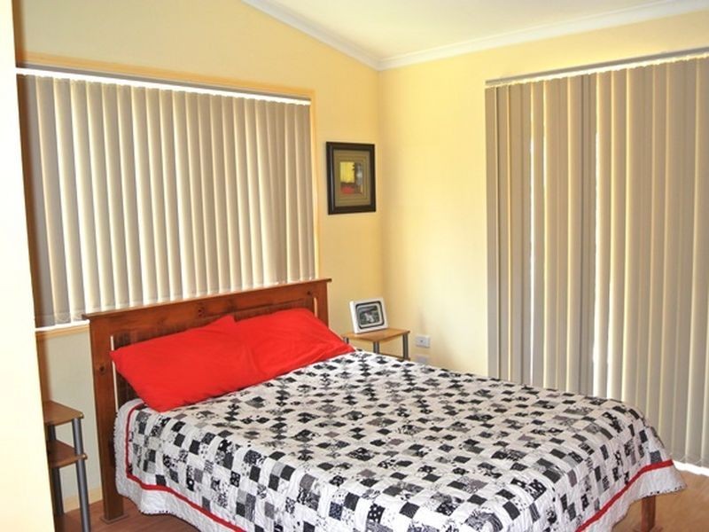 1 Charles Terrace, Macleay Island QLD 4184