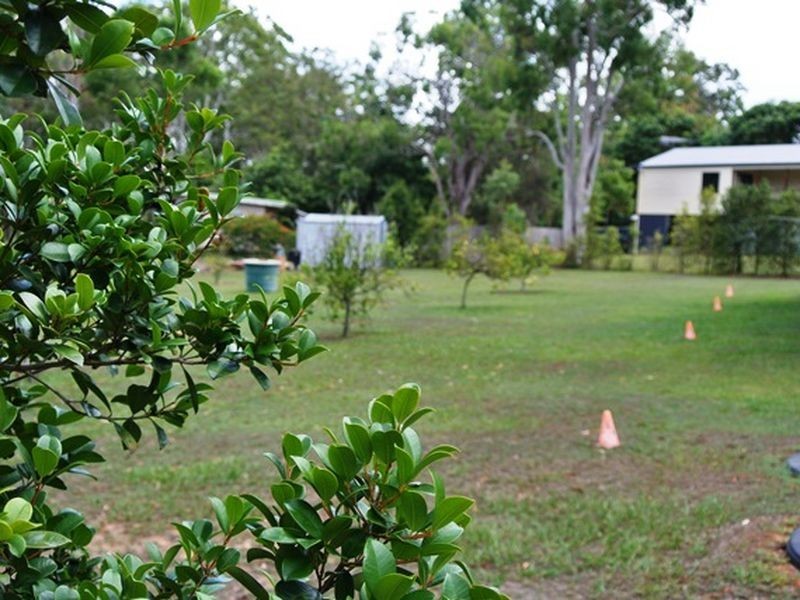 1 Charles Terrace, Macleay Island QLD 4184
