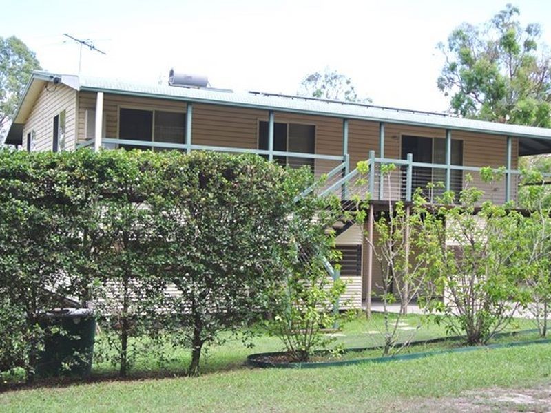 1 Charles Terrace, Macleay Island QLD 4184