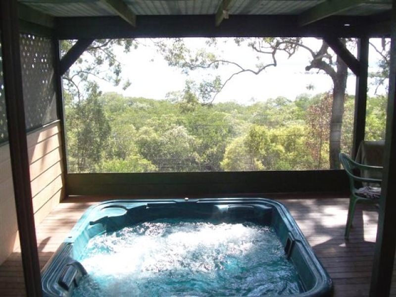 79 Perulpa Drive, Lamb Island QLD 4184