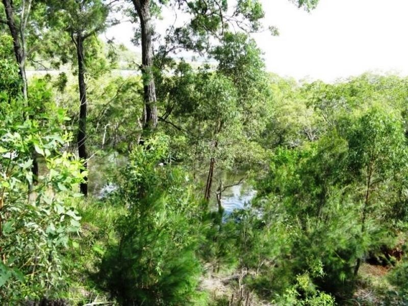 79 Perulpa Drive, Lamb Island QLD 4184