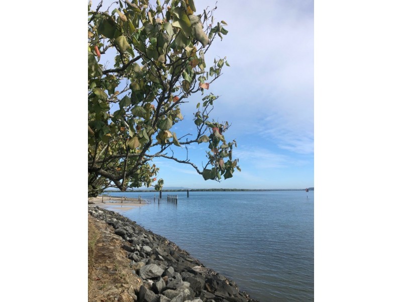 84 Treasure Island Avenue, Karragarra Island QLD 4184