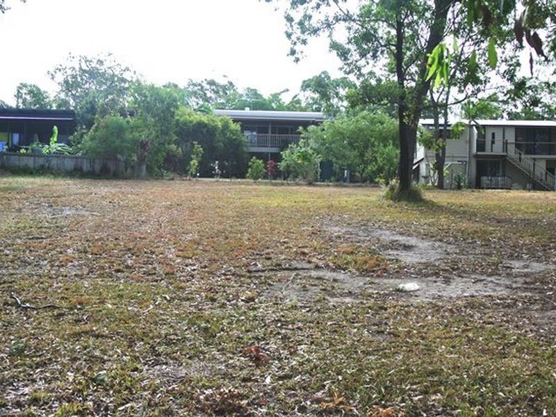 5 Alkira Street, Macleay Island QLD 4184